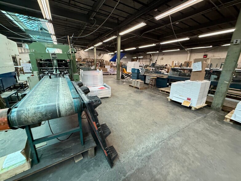 More Photos Of 111 Essex St, Hackensack Warehouse For Lease