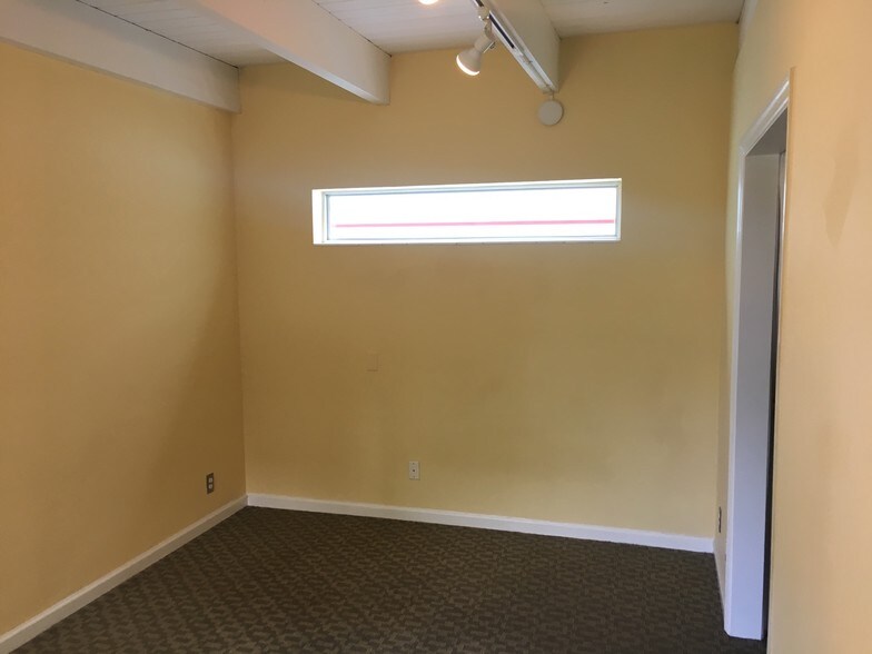 More Photos Of 85 SE 4th Ave, Delray Beach Loft Creative Space For Lease