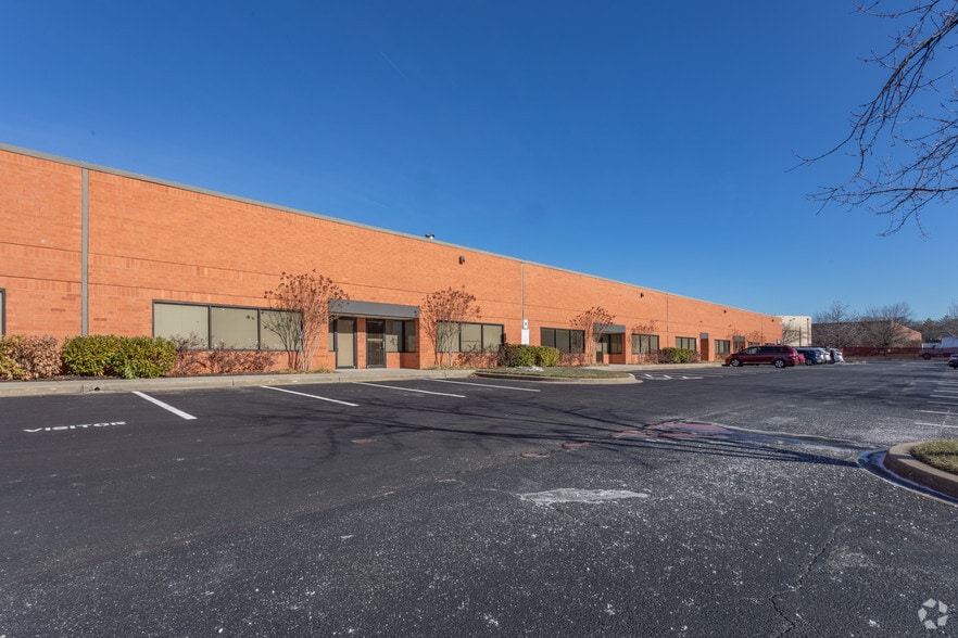 More Photos Of 1500 Caton Center Dr, Arbutus Unknown For Lease