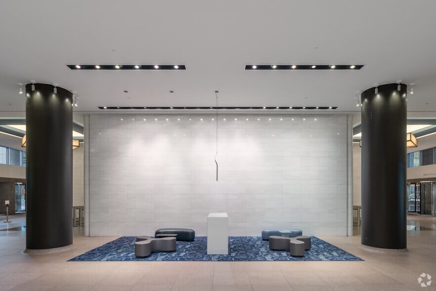 More Photos Of 2001 Market St, Philadelphia Unknown For Lease