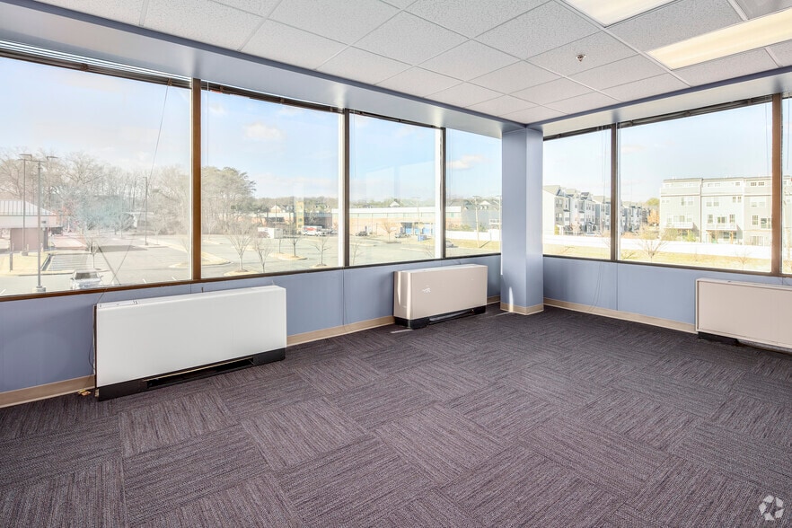 More Photos Of 10210 Greenbelt Rd, Lanham Office For Sale