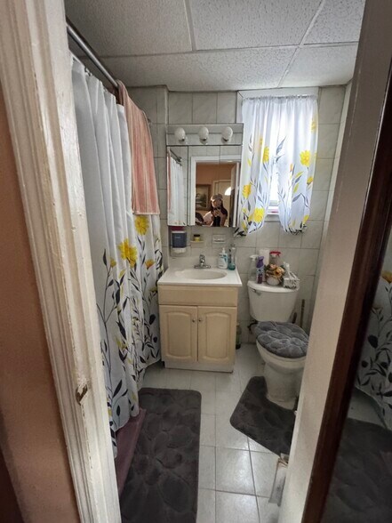 More Photos Of 10121 132nd St, South Richmond Hill Multifamily For Sale