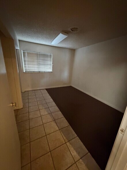More Photos Of 5257 S Eastern Ave, Las Vegas Office For Sale