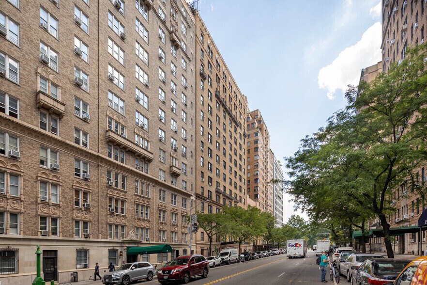 More Photos Of 21 W 86th St, New York Apartments For Lease