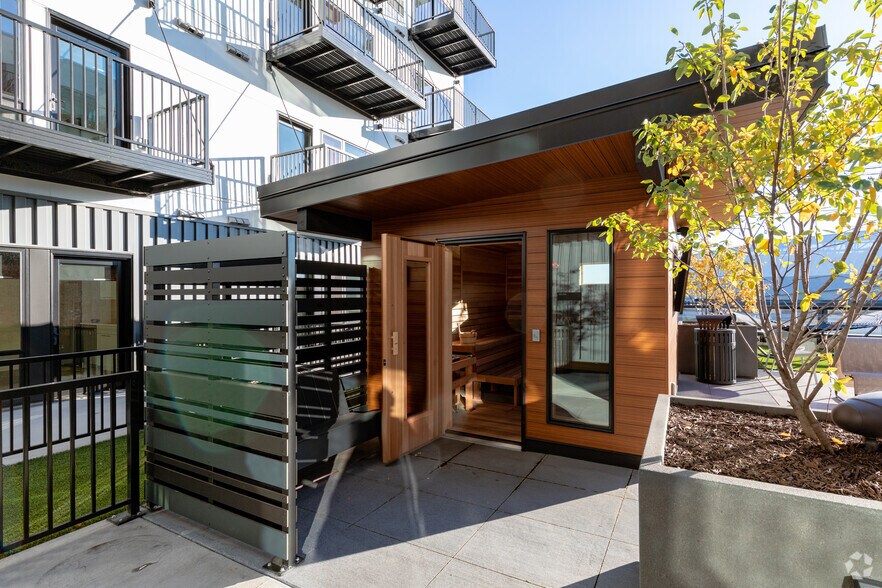 More Photos Of 427 N Snelling Ave, Saint Paul Apartments For Lease