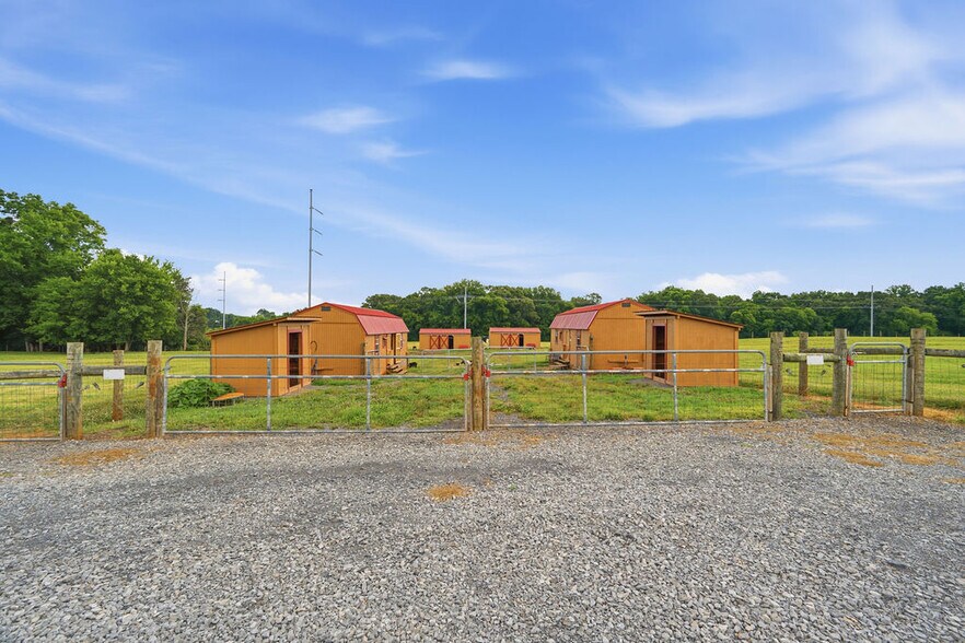 More Photos Of 3922 Highway 2, Cohutta Flex For Sale