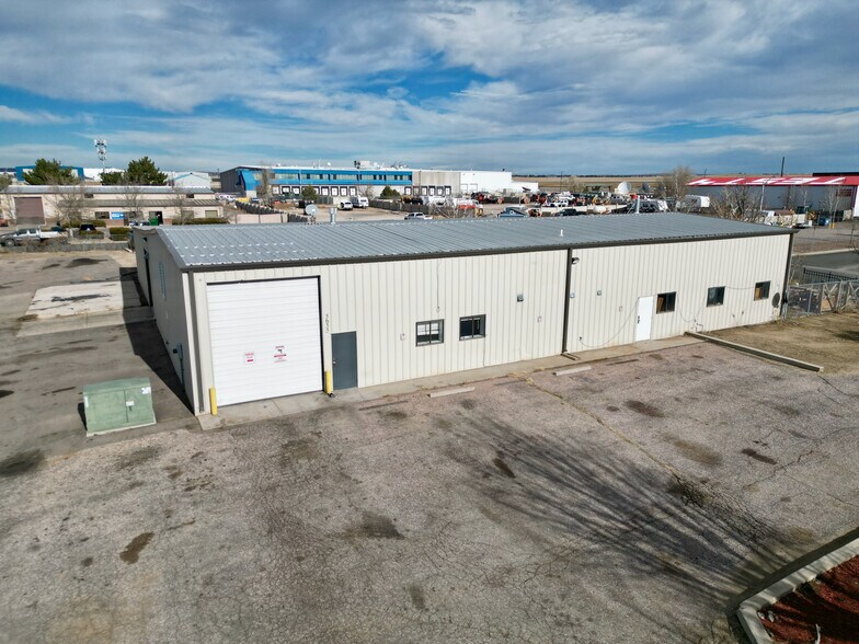 More Photos Of 5655 Parachute Cir, Colorado Springs Warehouse For Lease