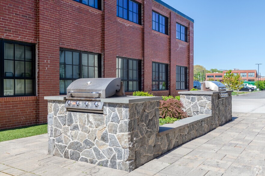 More Photos Of 12 Eagle St, Providence Apartments For Lease