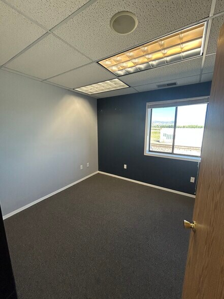More Photos Of 201 Murray St, Niwot Warehouse For Lease