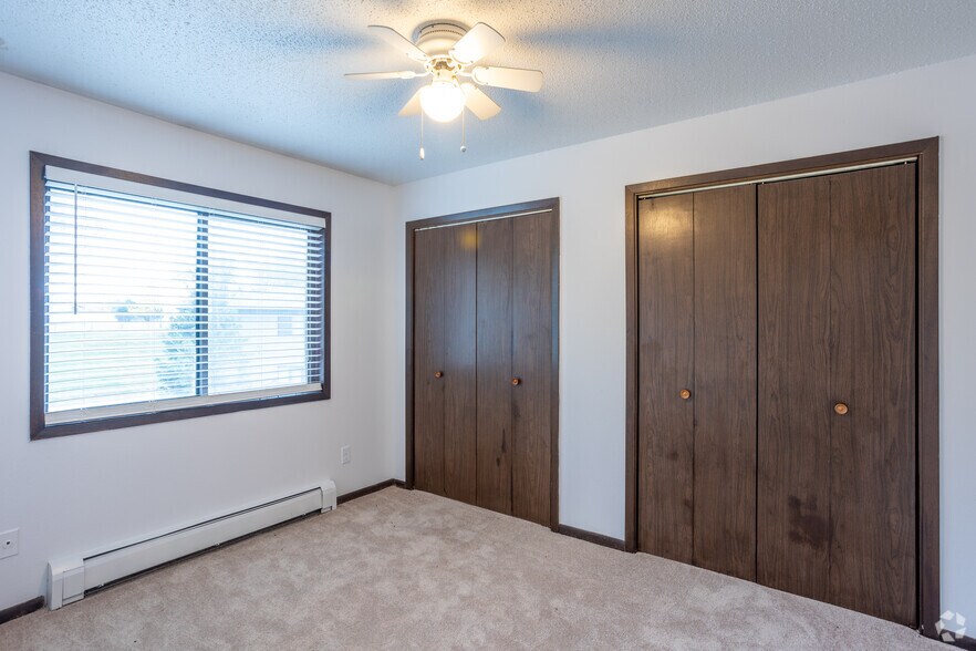 More Photos Of 25-85 Aossey Ln SW, Cedar Rapids Apartments For Sale