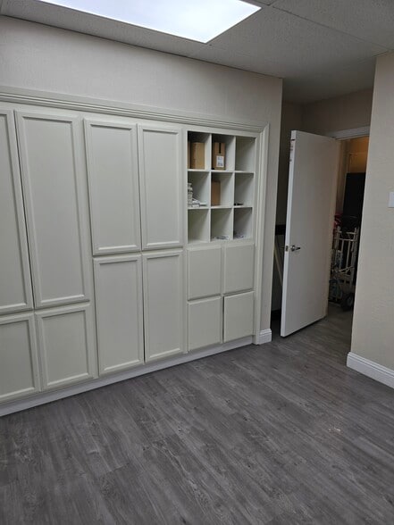 More Photos Of 2909 Coffee Rd, Modesto Medical For Lease
