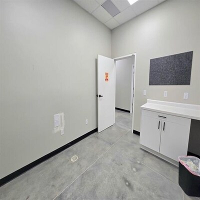 More Photos Of 3315 John F Kennedy Rd, Dubuque General Retail For Lease