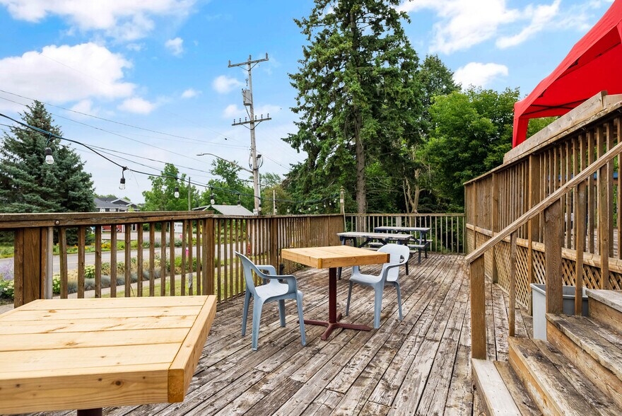More Photos Of 3879 Rebstock Rd, Fort Erie Storefront Retail Residential For Sale