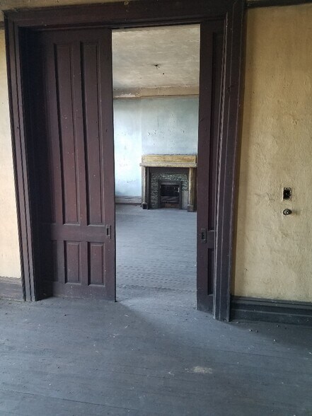 More Photos Of 1212 Broad St, Augusta Storefront Retail Residential For Sale