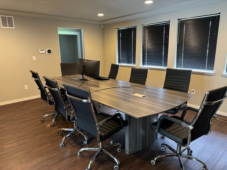 More Photos Of 5422 136th St E, Puyallup Warehouse For Lease