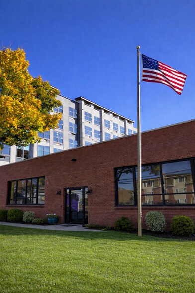 More Photos Of 1101-1107 W Elizabeth Ave, Linden Warehouse For Sale