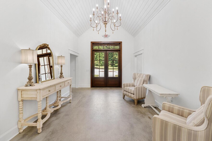 More Photos Of 700 Blacks Creek Church Rd, Commerce Lodge Meeting Hall For Sale