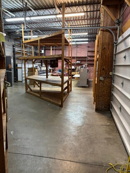 More Photos Of 2010 Eggert Rd, Buffalo Freestanding For Lease