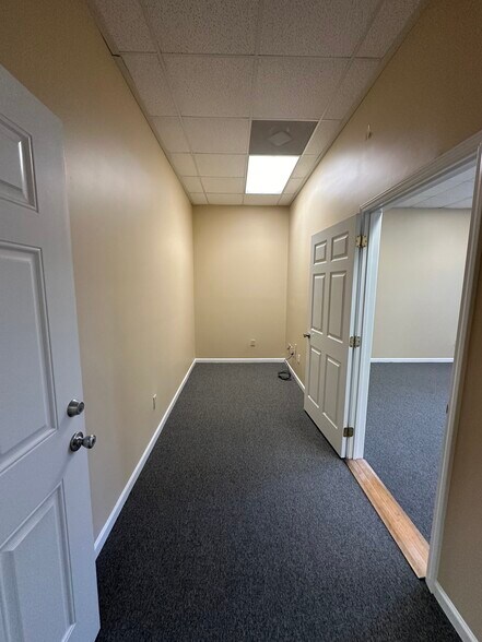 More Photos Of 5401 Netherby Rd, North Charleston Medical For Sale