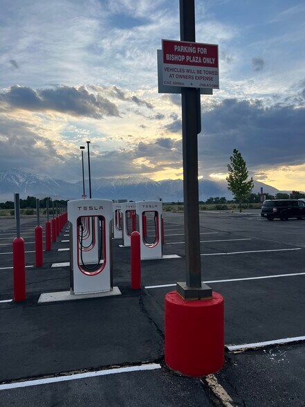 More Photos Of U.S. Highway 395, Bishop Unknown For Lease