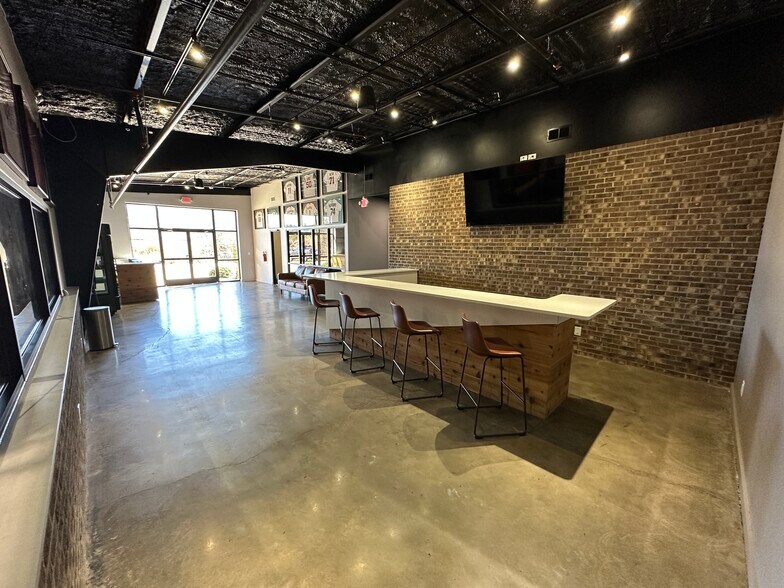 More Photos Of 4312 Republic Ct, Concord Warehouse For Lease