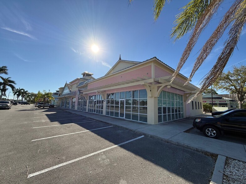 More Photos Of 580 Malabar Rd SE, Palm Bay Unknown For Lease