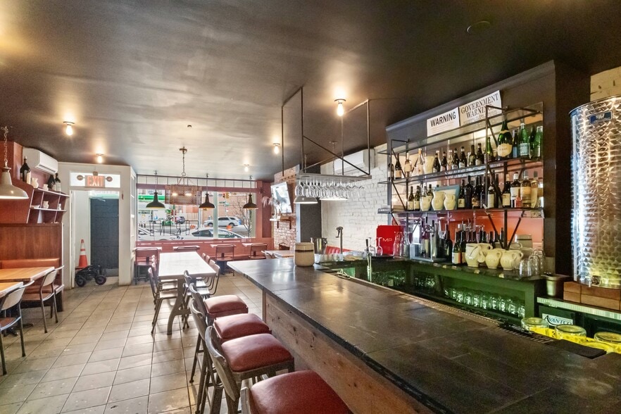 More Photos Of 338 Hamilton Ave, Brooklyn Storefront Retail Residential For Lease