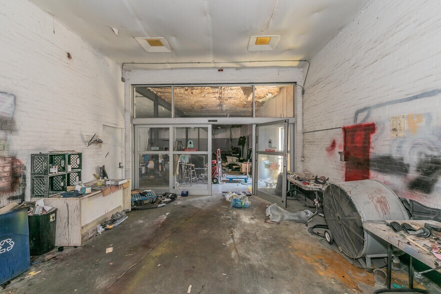 More Photos Of 1820 Canton St, Dallas Warehouse For Lease