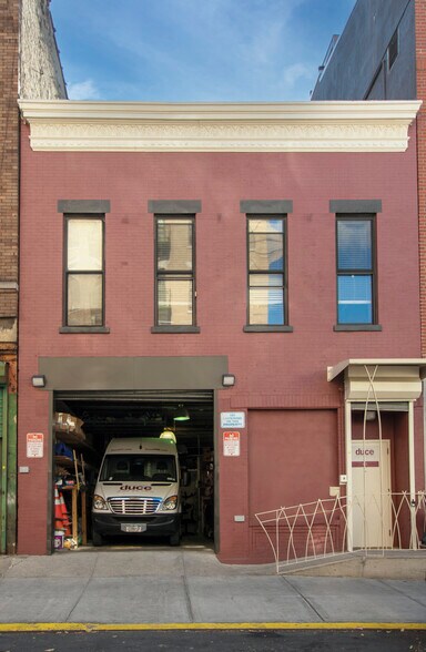 More Photos Of 417 W 126th St, New York Flex For Sale
