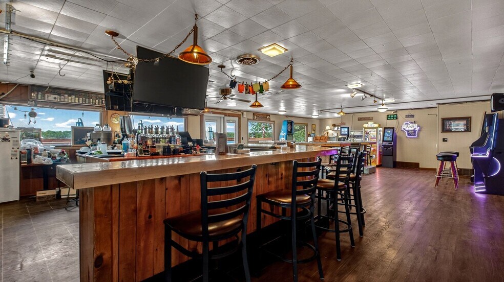More Photos Of 16061 296th St, Cornell General Retail For Sale