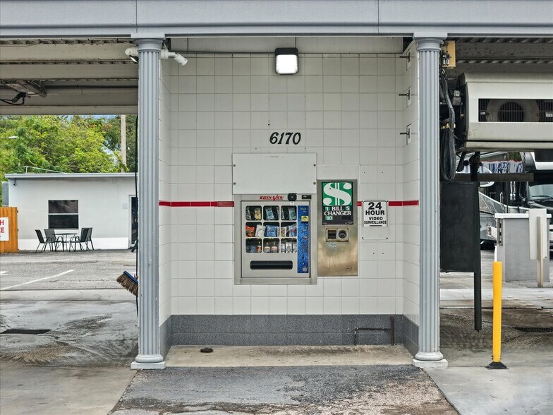 More Photos Of 6170 54th Ave N, Kenneth City Carwash For Sale