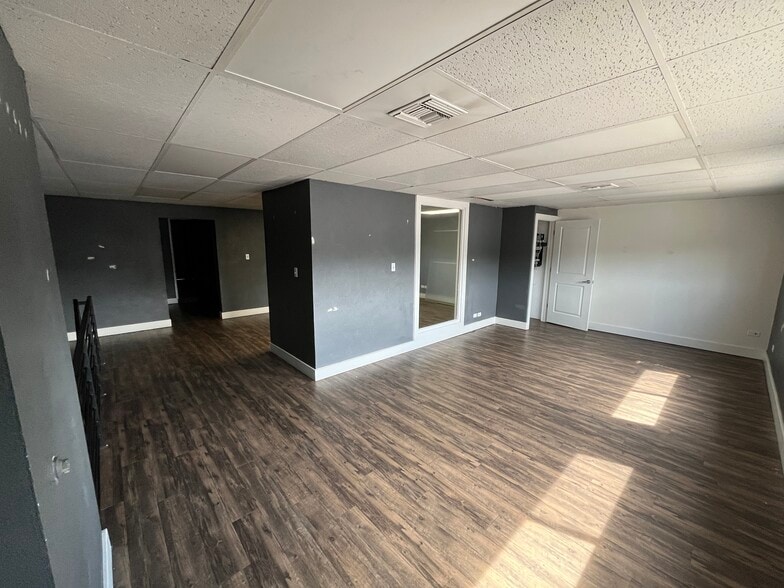 More Photos Of 1150-1162 S Lipan St, Denver Light Manufacturing For Lease