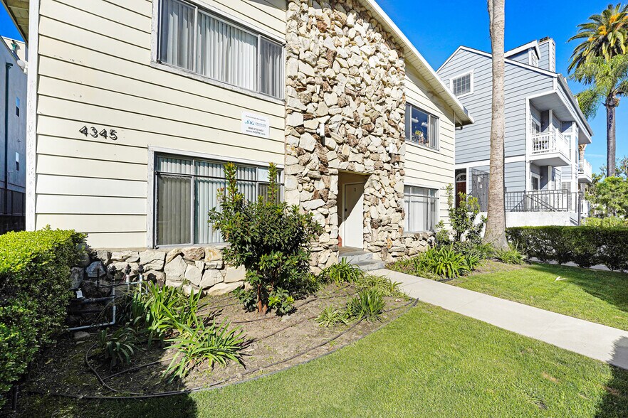 More Photos Of 4345 Ventura Canyon Ave, Sherman Oaks Apartments For Sale