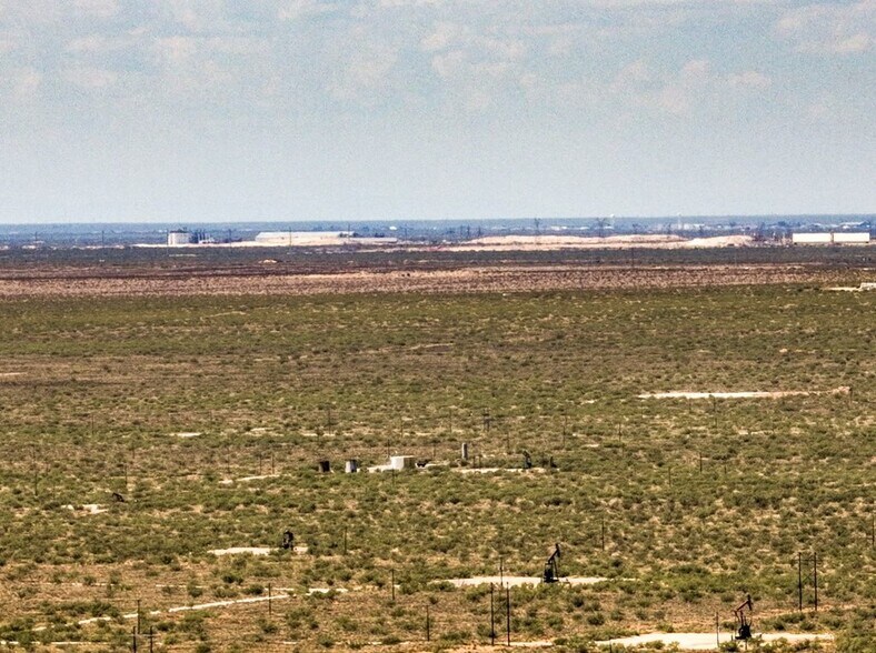 More Photos Of TBD W I-20, Odessa Land For Sale