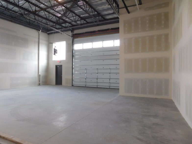 More Photos Of 18233 Lincoln Meadows Pky, Parker Self Storage For Sale