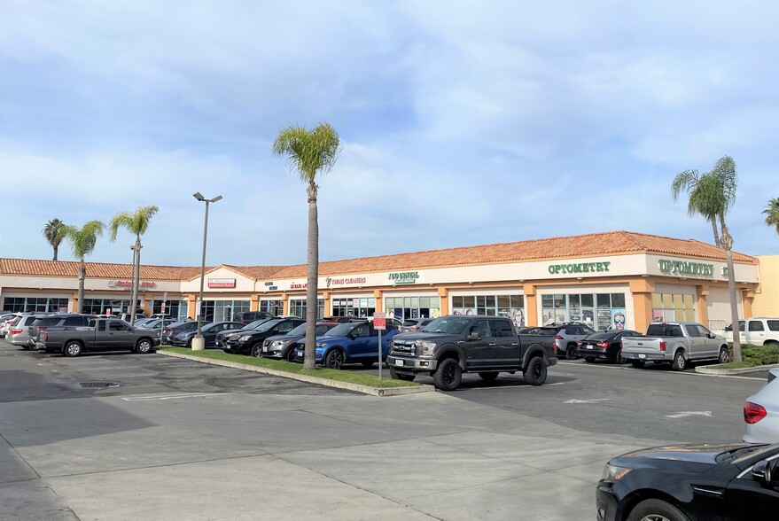 Primary Photo Of 15725 Hawthorne Blvd, Lawndale Unknown For Lease