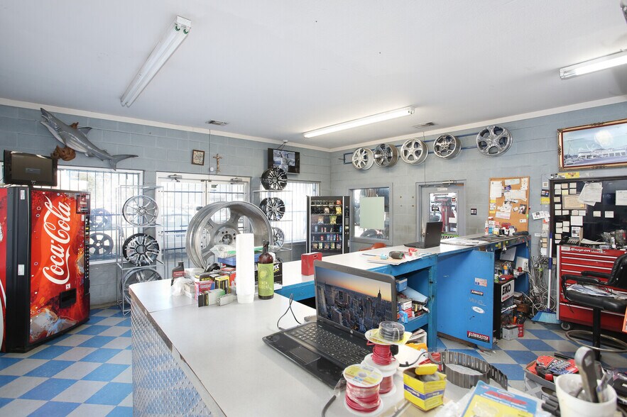 More Photos Of , San Antonio General Retail For Sale