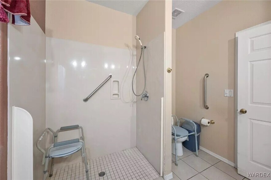 More Photos Of 1974 E Clear Lake Dr, Fort Mohave Assisted Living For Sale