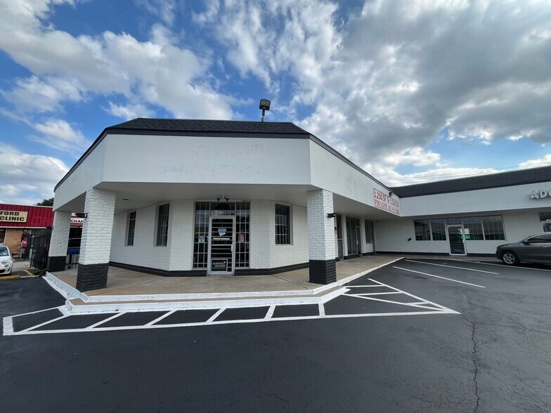 More Photos Of 1905 S Dairy Ashford, Houston Freestanding For Lease