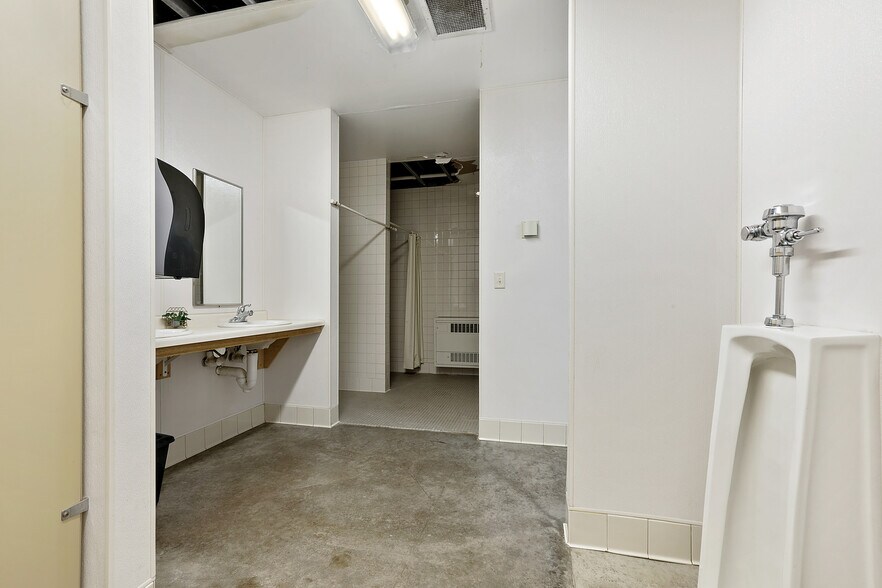 More Photos Of N17112 Hwy 141, Beecher Office Residential For Sale