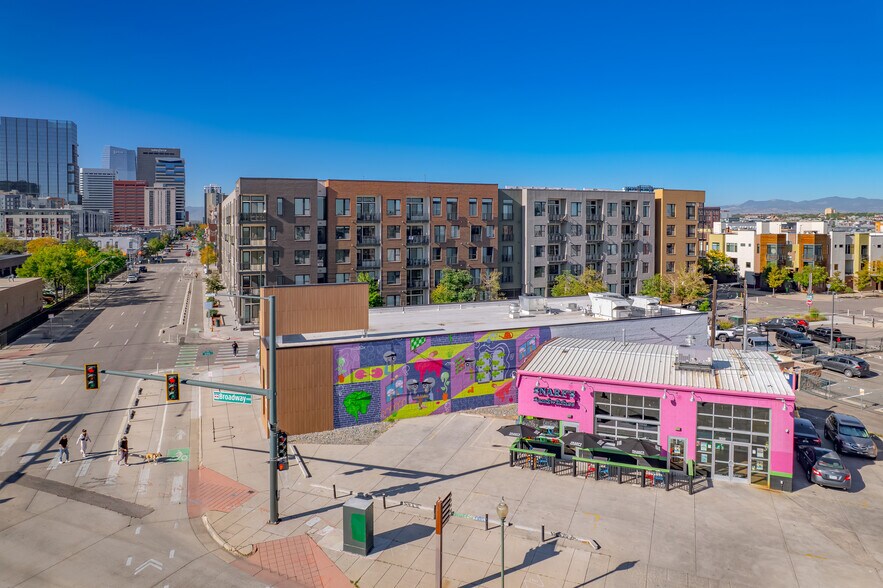 More Photos Of 2401 Larimer St, Denver Restaurant For Sale
