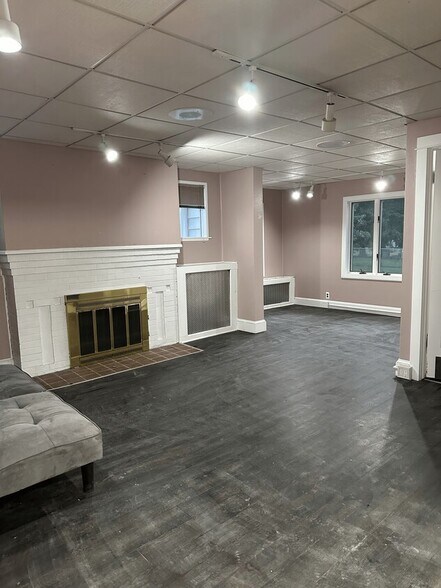 More Photos Of 1231 Mohawk St, Utica Apartments For Lease