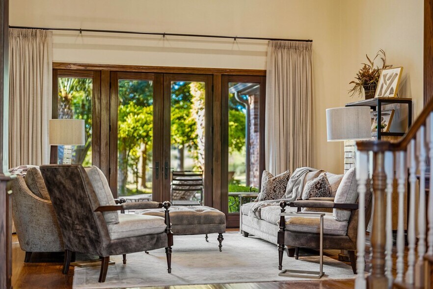 More Photos Of 2409 Commerce st, San Saba Land For Sale