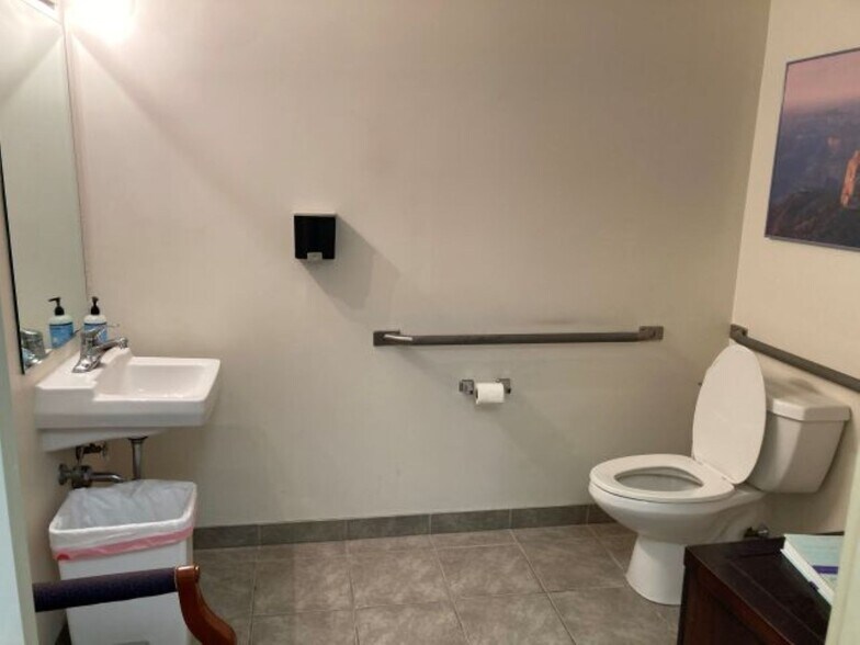 More Photos Of 3639 Cass Rd, Traverse City Coworking Space