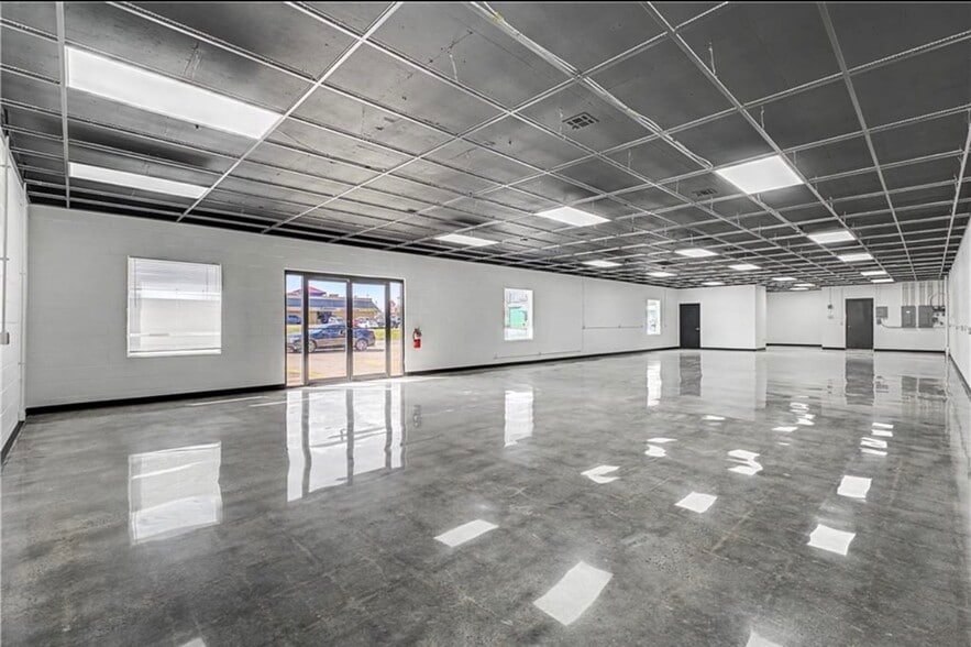 More Photos Of 800 Highland Ave, Springdale Freestanding For Sale