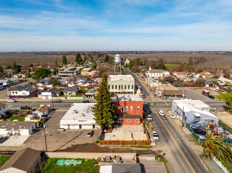 More Photos Of 13480 E Hwy 88, Lockeford Storefront Retail Residential For Sale