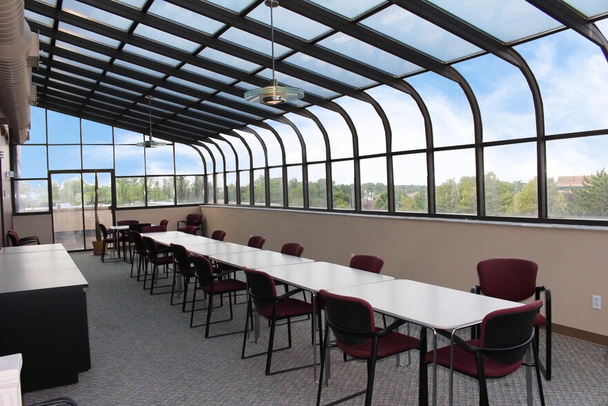 More Photos Of 23330 Commerce Park, Beachwood Office For Lease