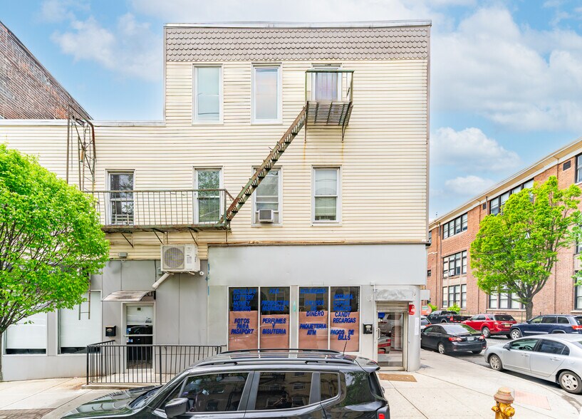 More Photos Of 99 Pulaski St, Newark Apartments For Sale