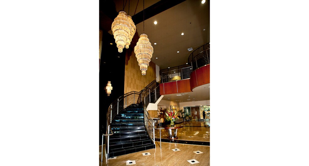 More Photos Of 5 E River Park Pl W, Fresno Office For Lease