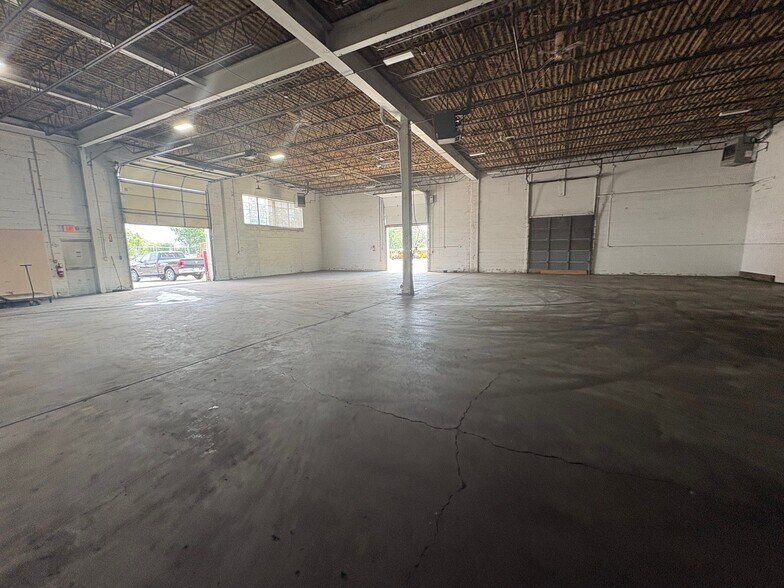 More Photos Of 747 Walden Ave, Buffalo Warehouse For Lease